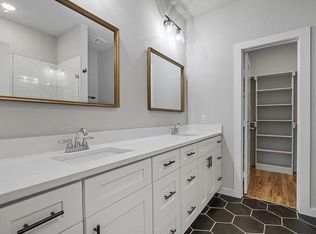 2111 Johnson St, Greenville, TX 75401