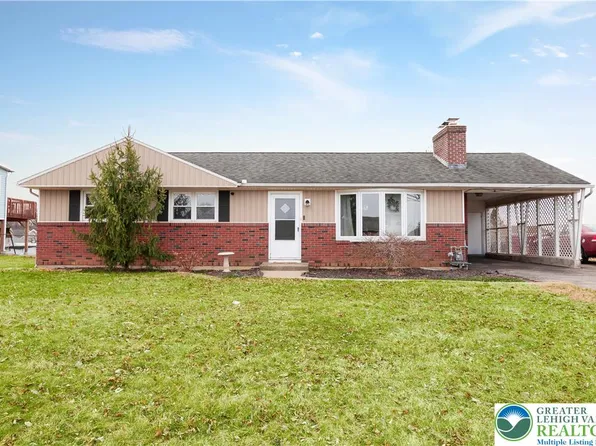 646 Apple Blossom Rd, Easton, PA 18040