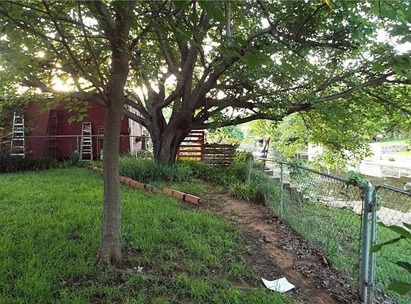 4th image of 3611 Greenbrook St