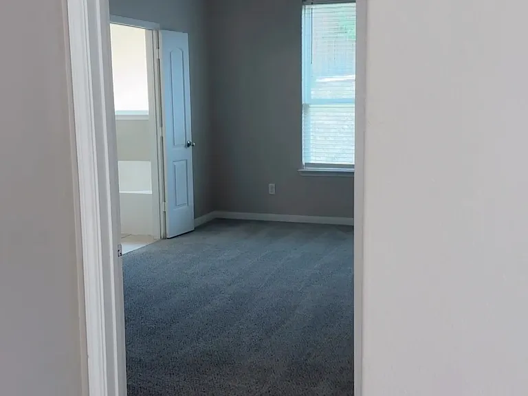 2136 Mulberry Dr — Photo 28