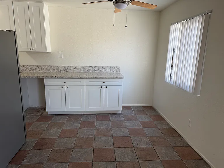 260 Lloyd St #8 — Photo 6
