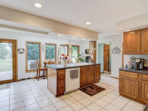 3rd image of S46W22655 Weber Ct