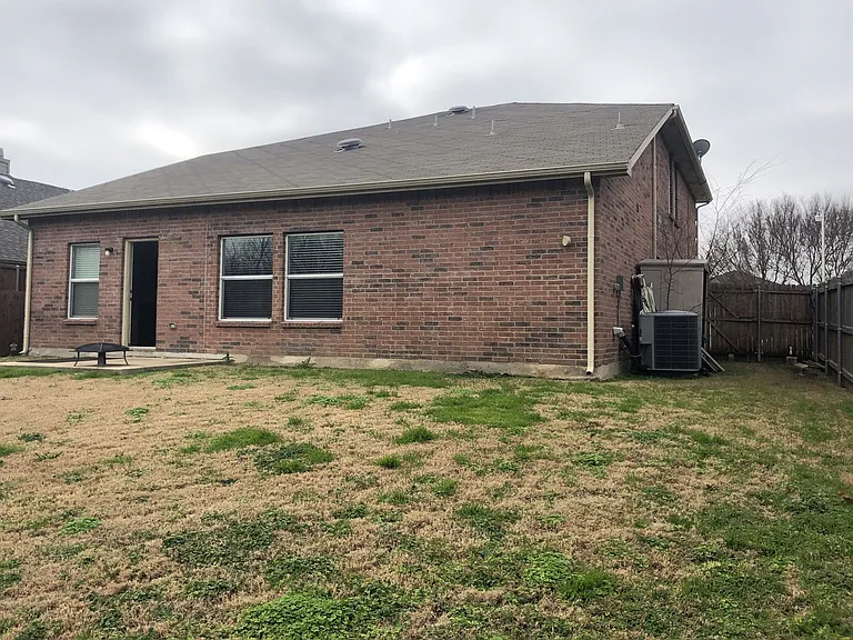 8115 York Beach Pl — Photo 26