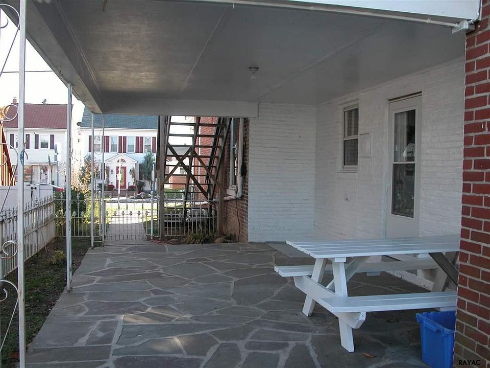 Patio/Private entrance