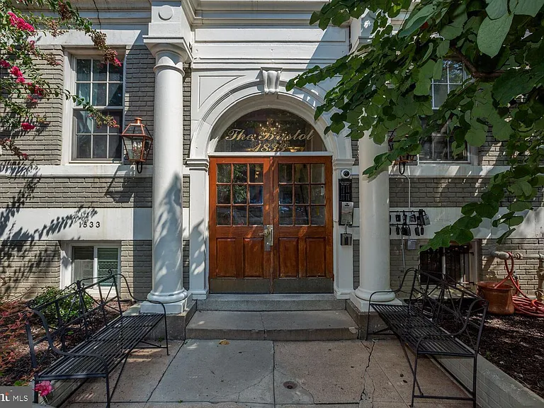 1833 S St NW #B1 — Photo 1