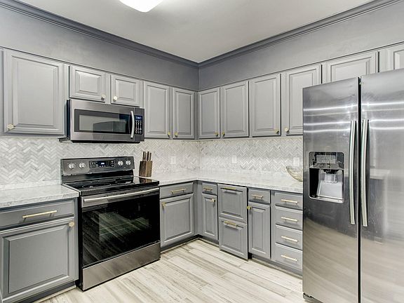 5th image of 2111 Welch St APT A125