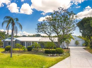 1661 New Point Comfort Rd, Englewood, FL 34223