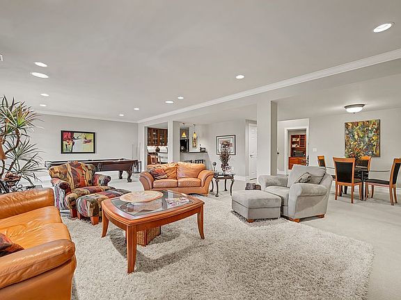  finished walk-out basement