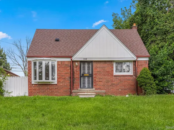 1333 Colonial Dr, Inkster, MI 48141