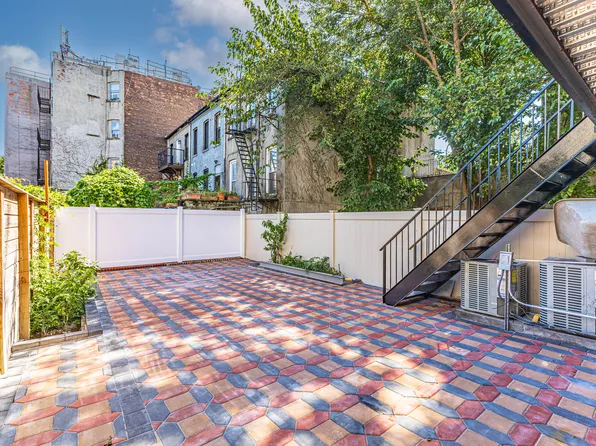 902 Lafayette Avenue image 5 of 5