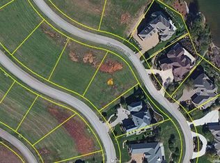 1520 Rarity Bay Pkwy, Vonore, TN 37885