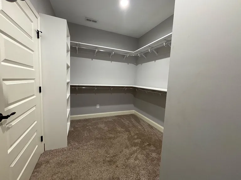 262 Allenwood Dr — Photo 15