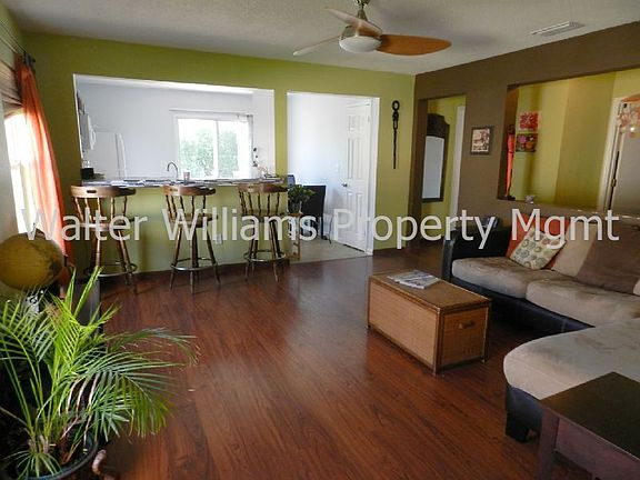 3rd image of 140 Brookfall Dr