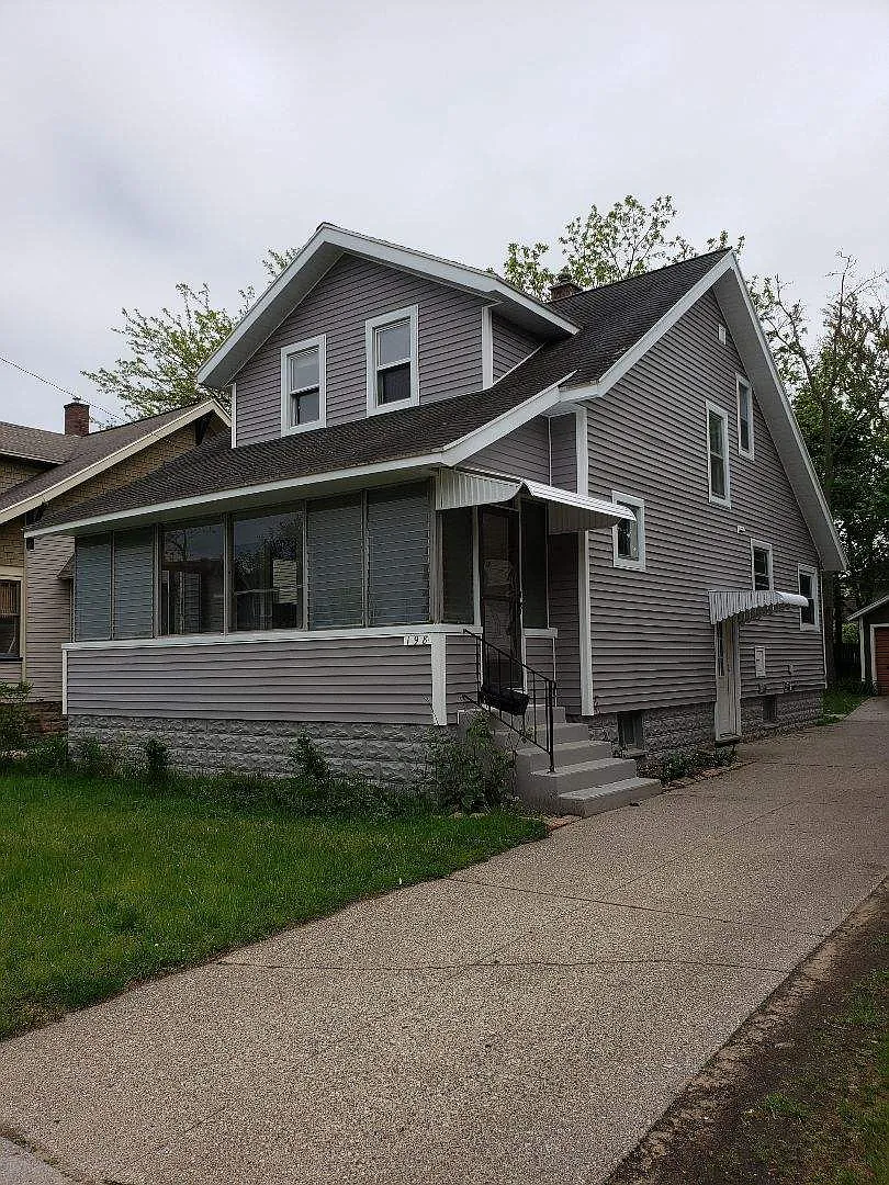 198 W 15th St photo 1