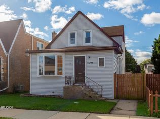 6241 W Addison St, Chicago, IL 60634