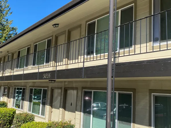 3035 SW Multnomah Blvd APT 26, Portland, OR 97219