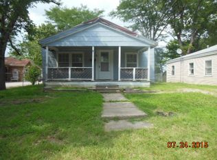 6 W Dewey St, Paola, KS 66071