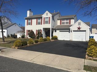 74 W Shenendoah Rd, Howell, NJ 07731