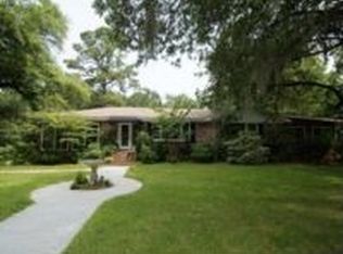 1002 Pinckney St, Mc Clellanville, SC 29458