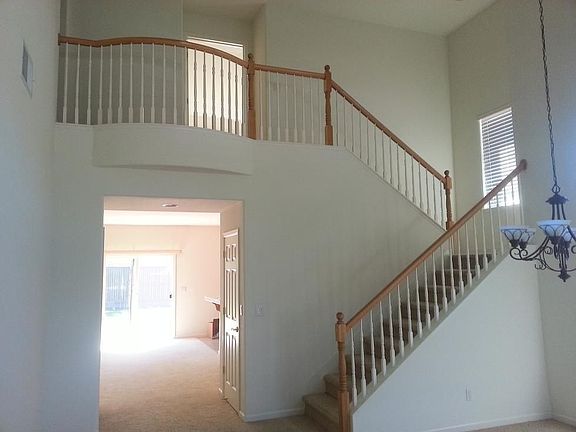 4th image of 289 Battlecreek Cir