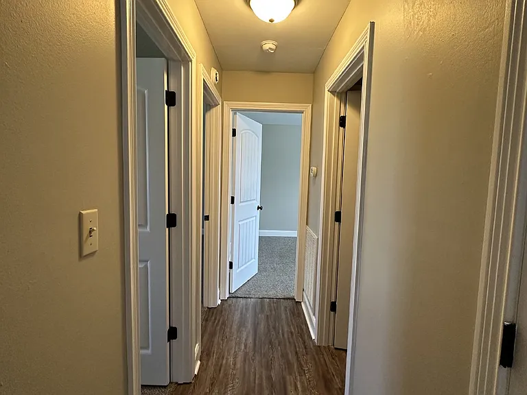 335 Woodale Dr — Photo 12