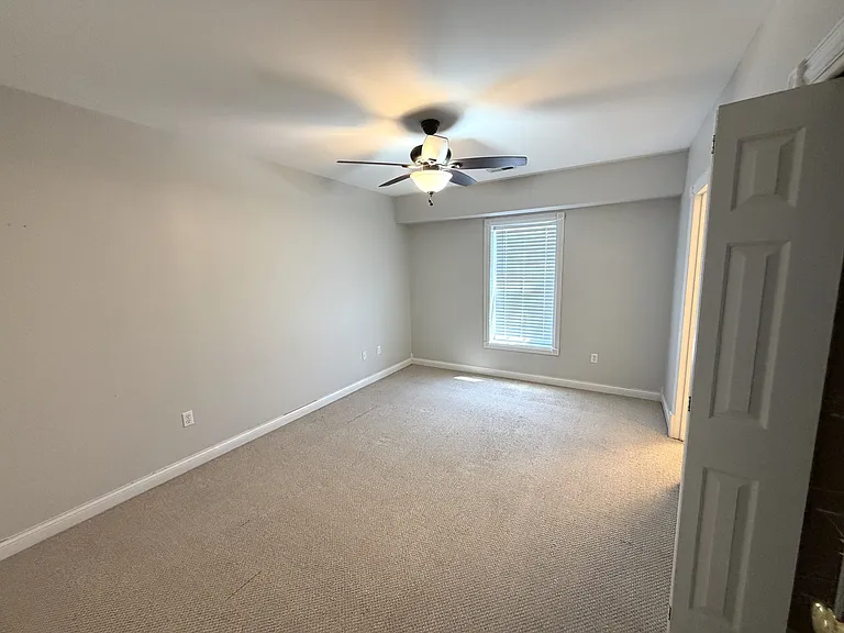 30 Rose Ct — Photo 6