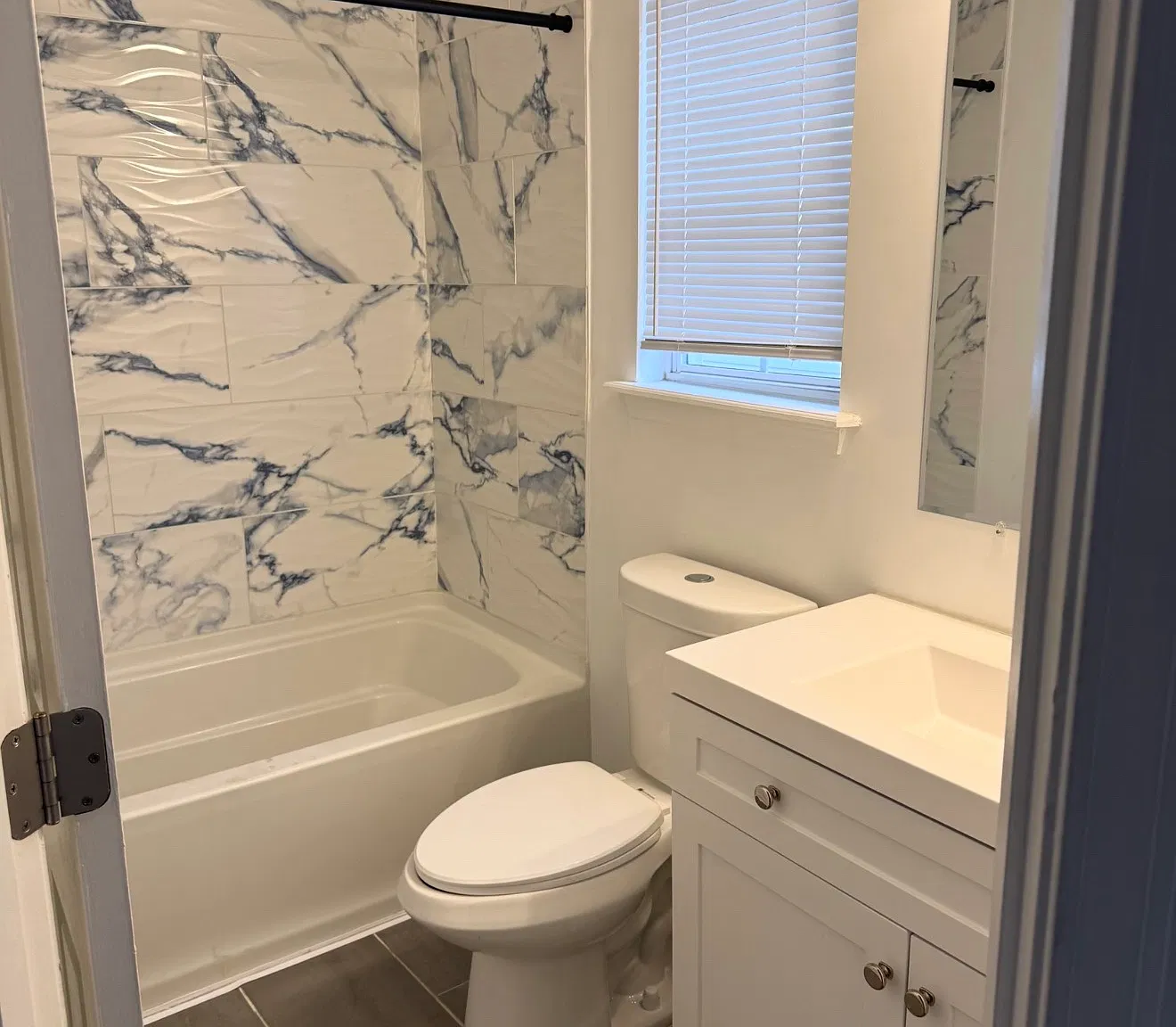 5 bed, 1520 sqft, $2,000 — Photo 2