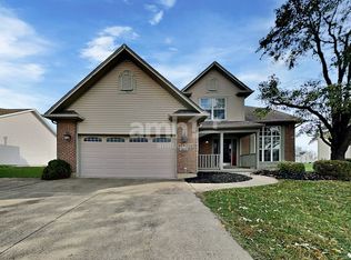 1064 Colonial Cir, Lebanon, OH 45036