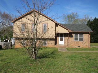 305 Brookmere Rd, Simpsonville, SC 29681