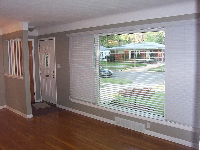 8985 Frederick St — Photo 2
