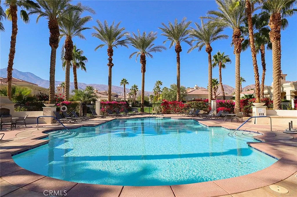 2 bed, 2.5 bath, 1557 sqft, $3,499 — Photo 2