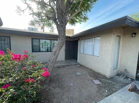 32150 Aurora Vista Rd, Cathedral City, CA