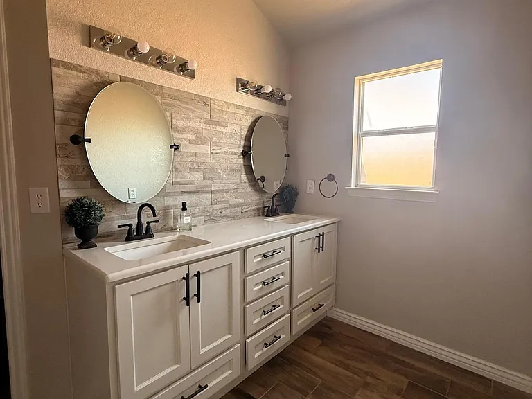836 Sunset Park Dr — Photo 11