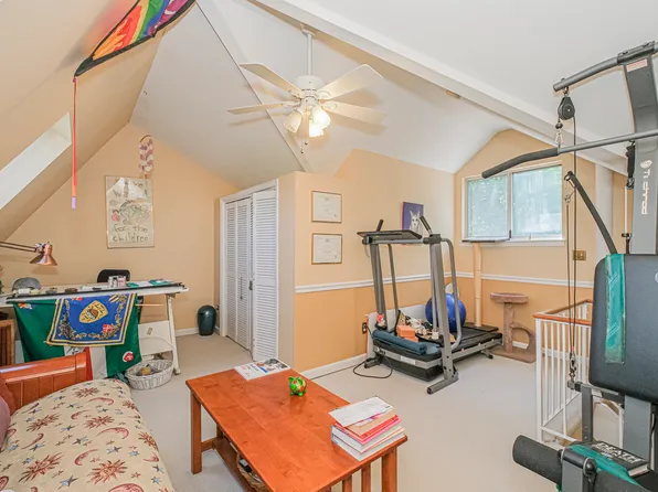 20 Notus Avenue image 29 of 44