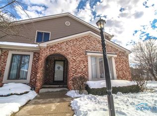11059 Riverbend Ct E, Perrysburg, OH 43551