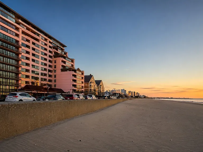 350 Revere Beach Blvd #Penthouse 12 — Photo 8