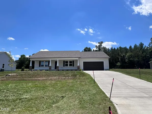 93 Bushel Ln, Benson, NC 27504