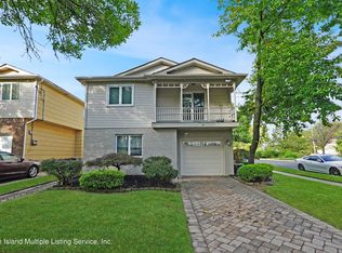 4 Vernon Ave, Staten Island, NY 10309