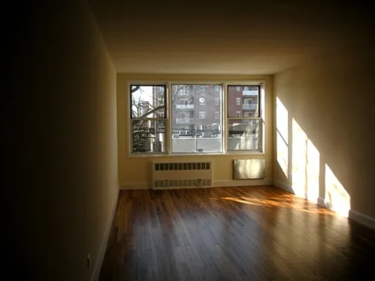 Sold by Jonas Equities | media 18