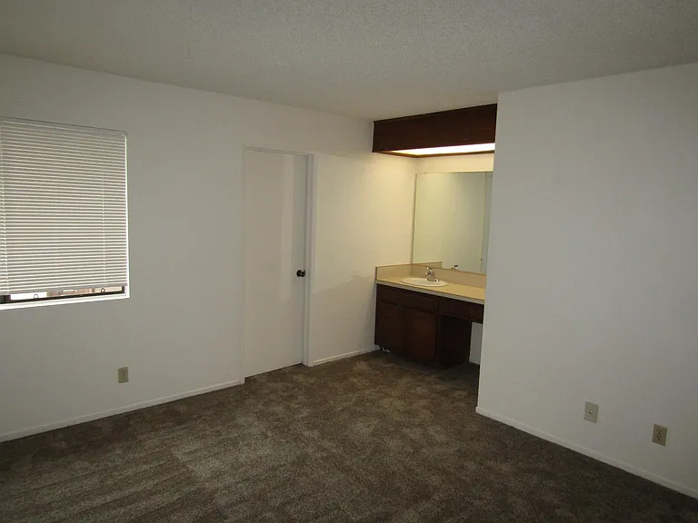 1200 E Walnut Ave #B — Photo 8