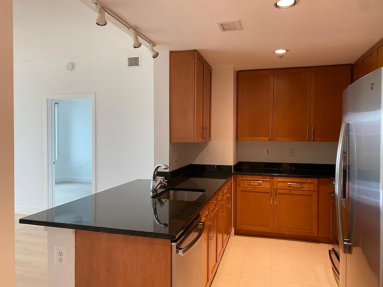 4101 Albemarle St NW #450 — Photo 38