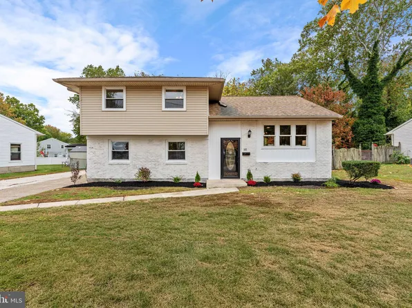 197 Indiana Ave, Blackwood, NJ 08012