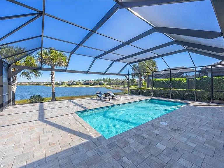 6767 Pennyroyal Dr — Photo 31