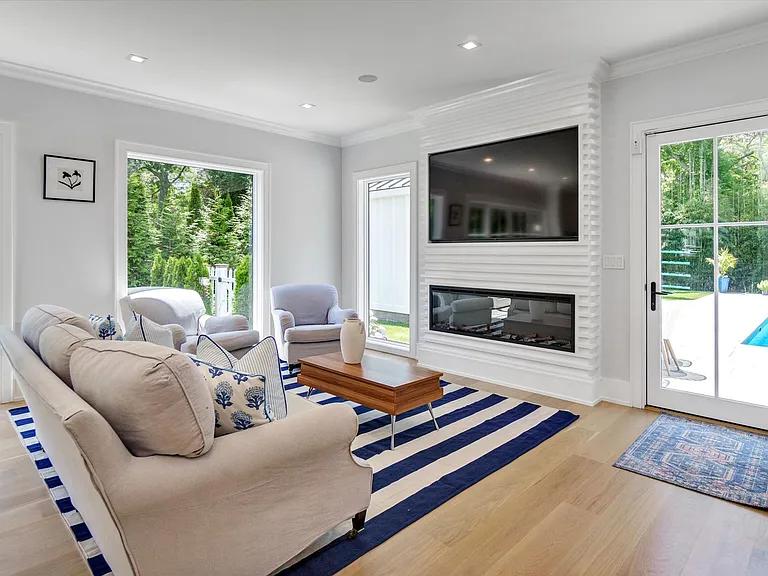 37 Wakeman Rd — Photo 9