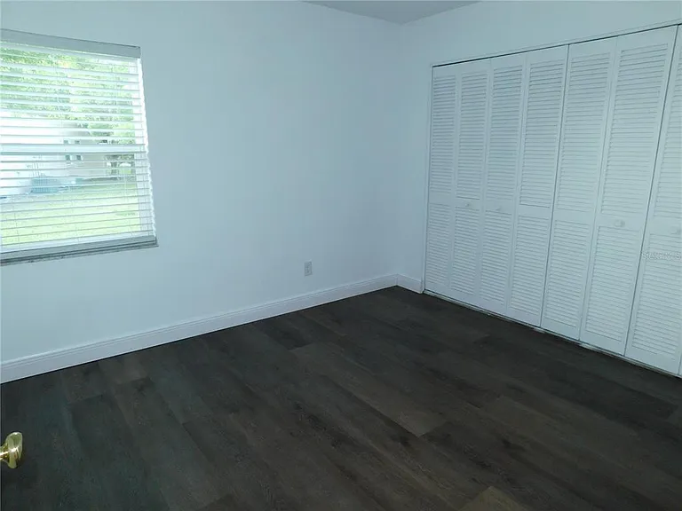 2561 Forest Run Ct — Photo 9