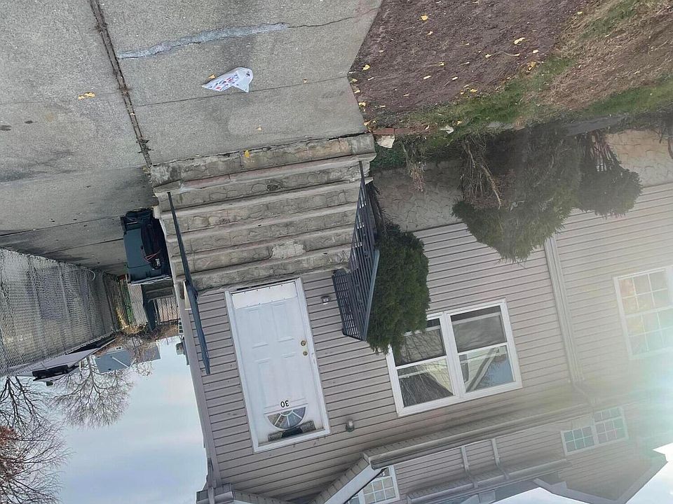 1st image of 30 Barker St