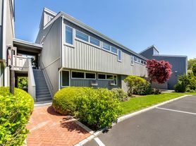 514 Pantigo Rd, East Hampton, NY