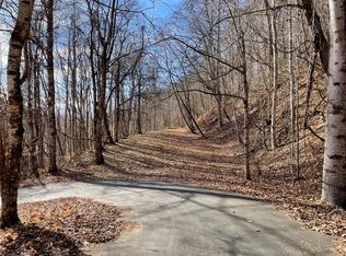 22 Glennview Ln #22, Franklin, NC 28734