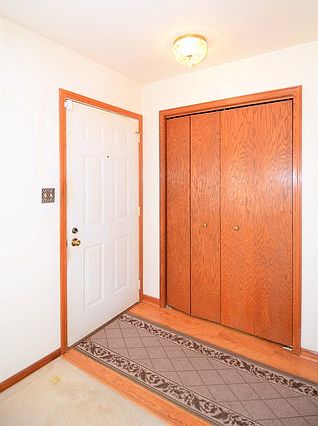 2nd image of 9010 Natoma Ave