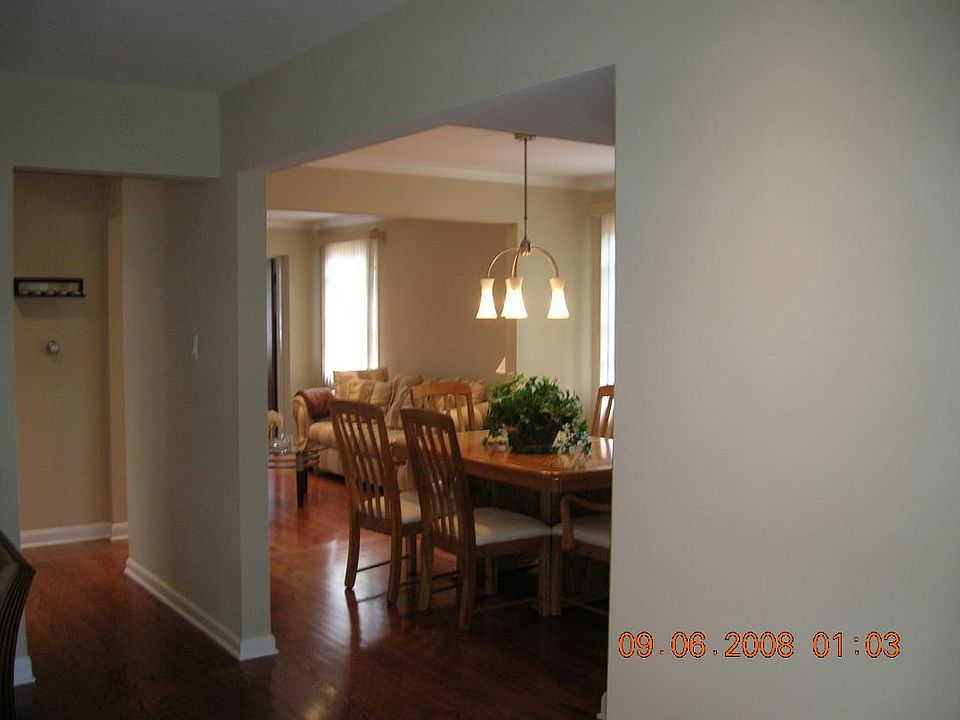 2nd image of 2417 Rhodes Ave